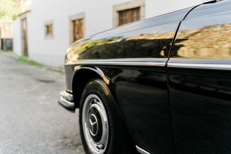 1970 Mercedes Benz 280SE